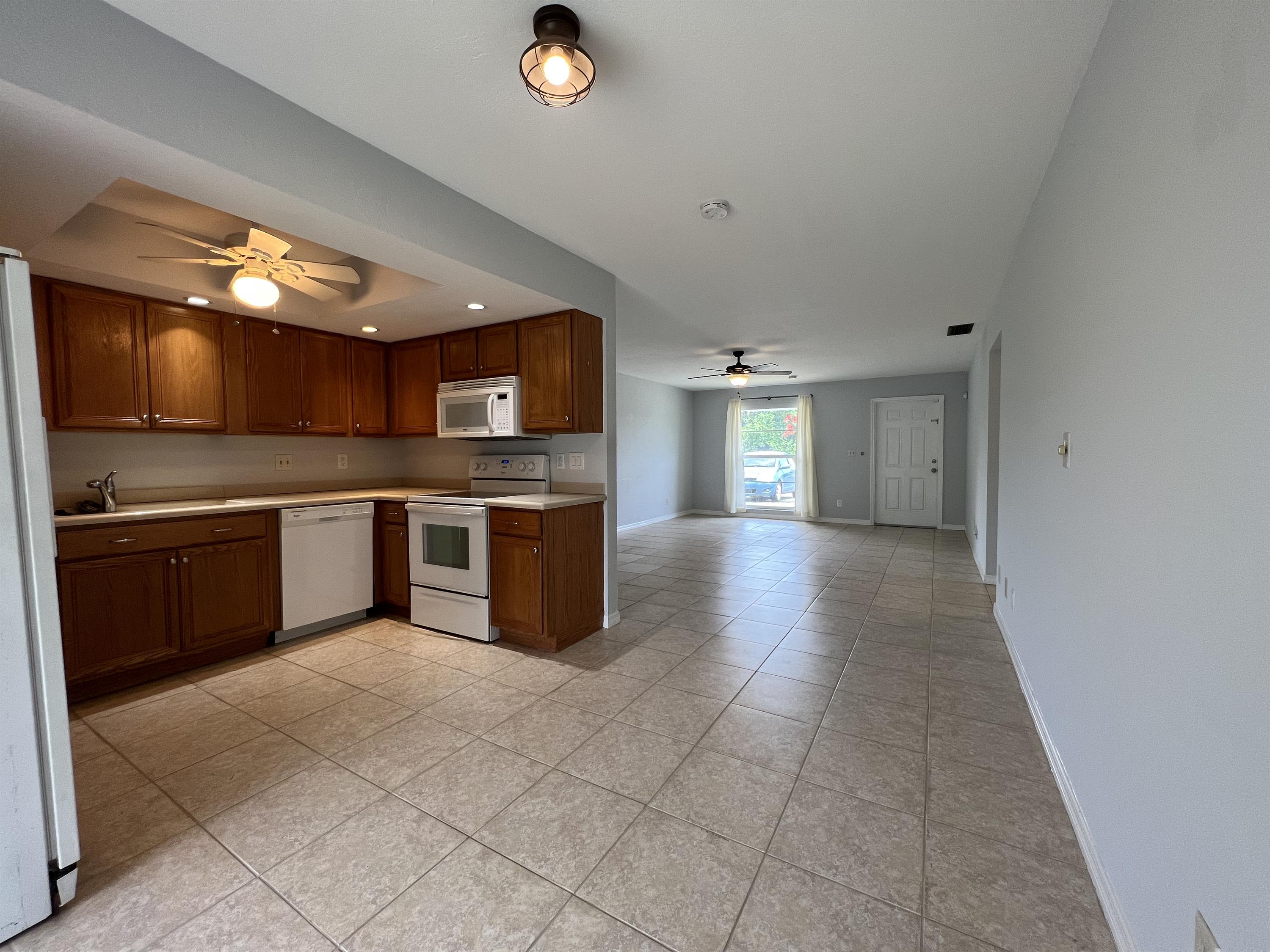 691 110Th Avenue North – photo 2