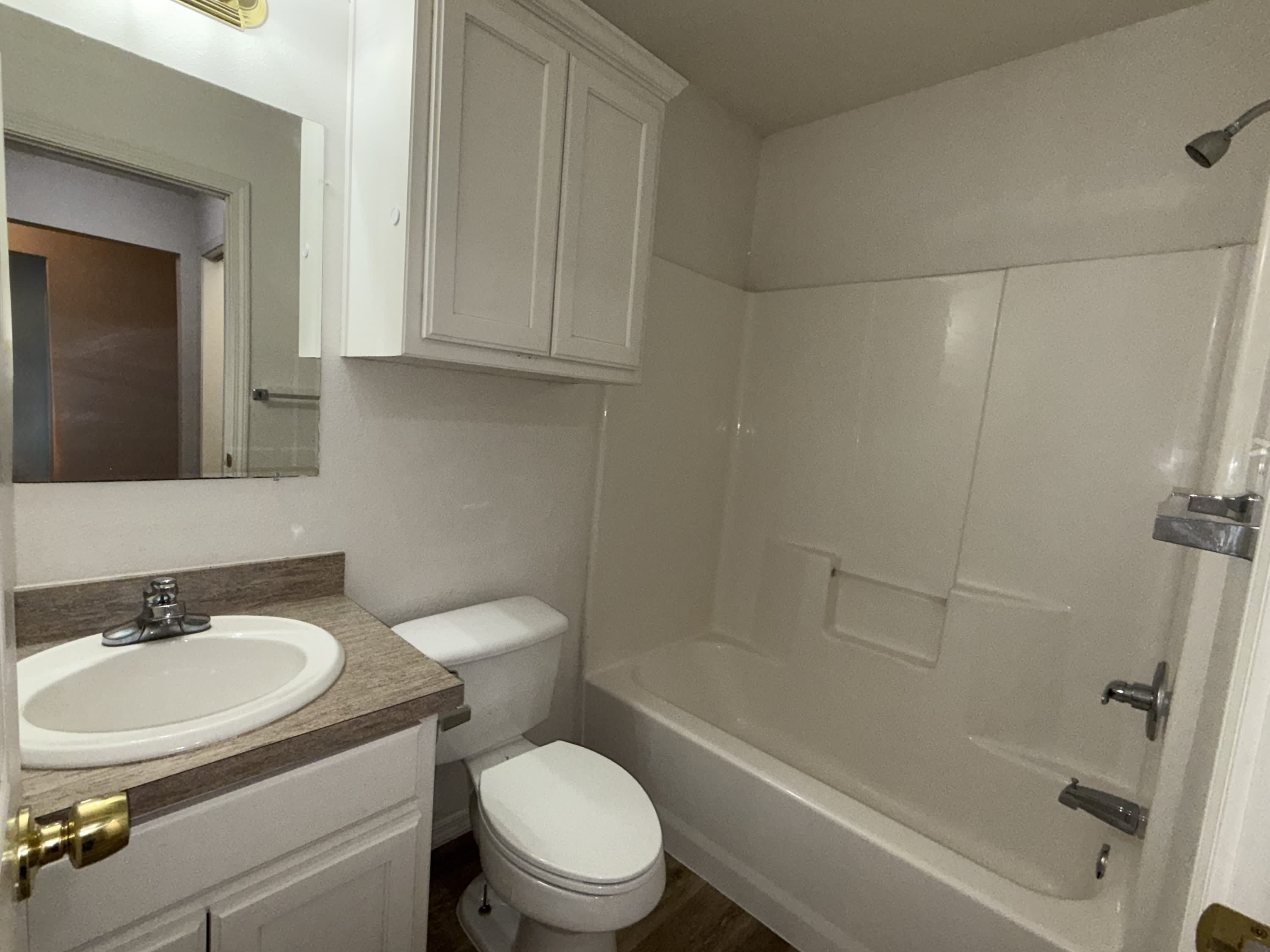 107 S. 1st St. – photo 5