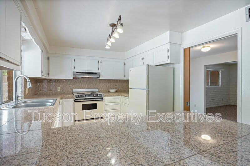 3534 North Palmer Drive – photo 3