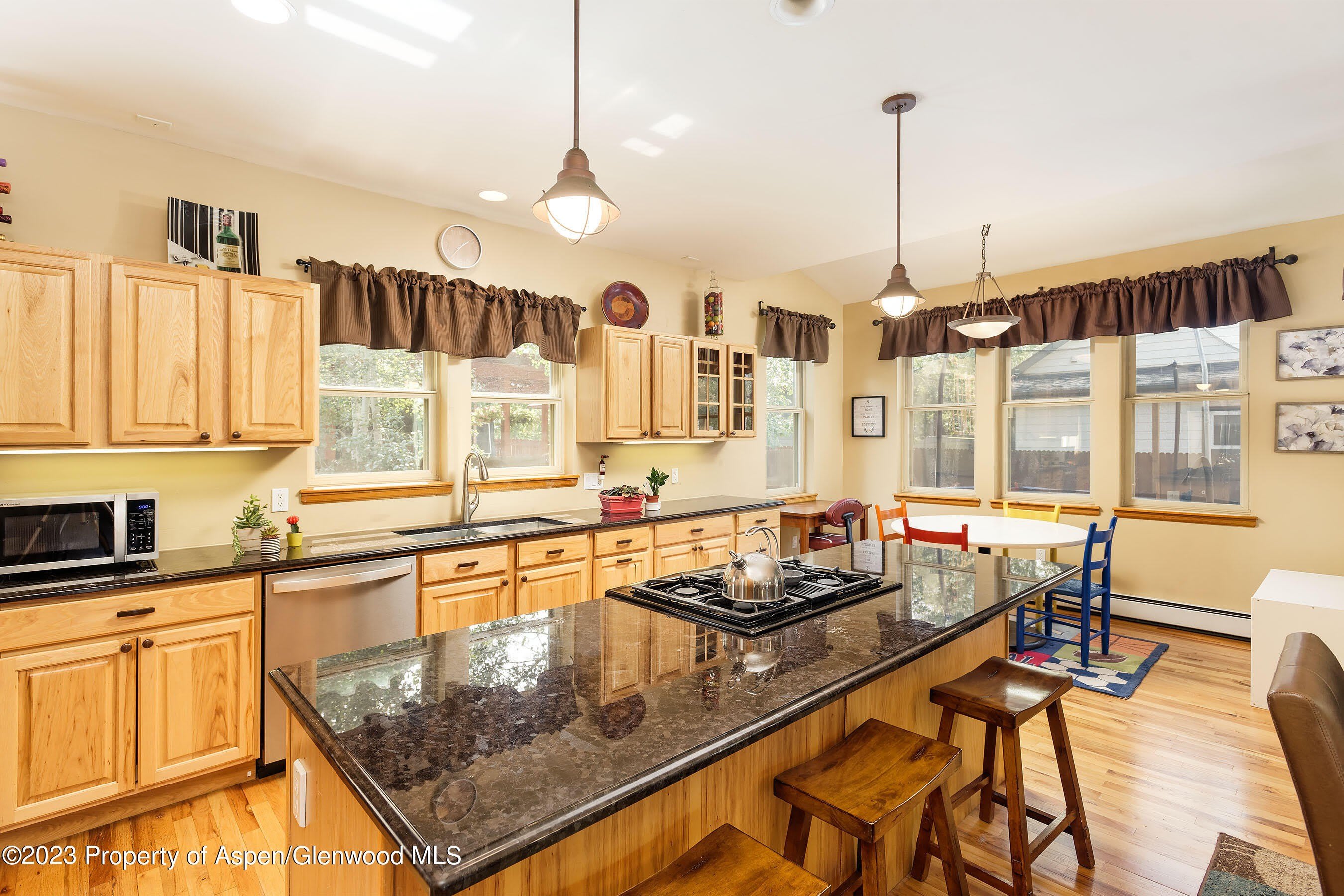 408 Meadow Court – photo 5