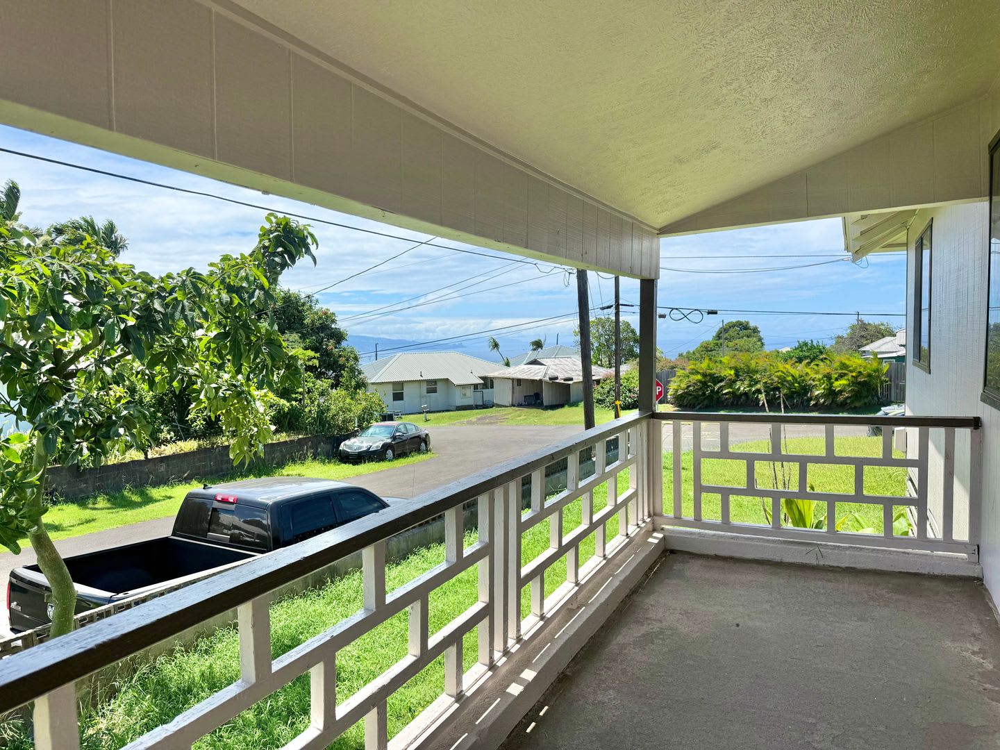 Newly Renovated 3 Bedroom / 2 Bathroom Home in Haliimaile! – photo 3