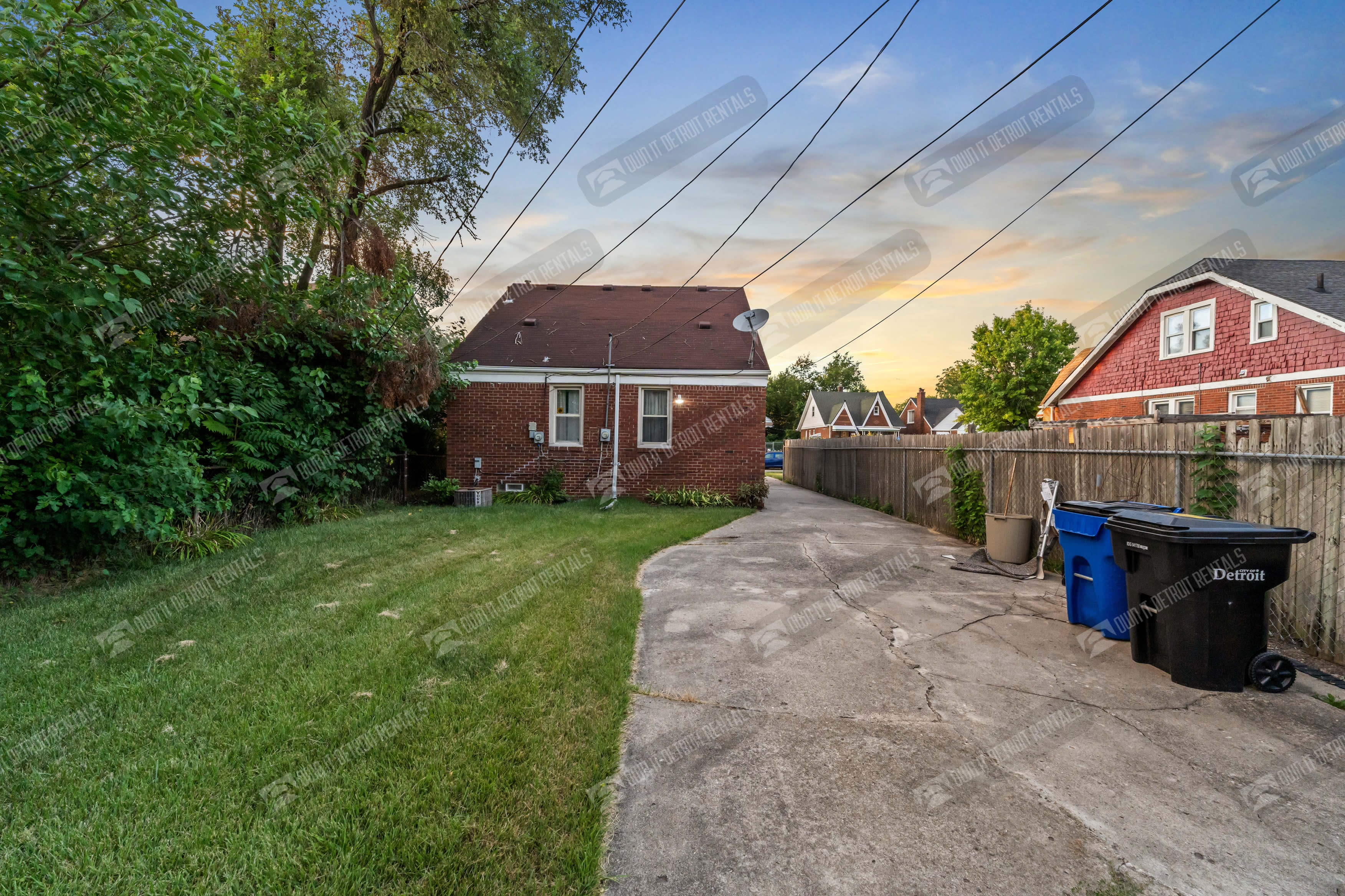 13751 Mecca St – photo 3