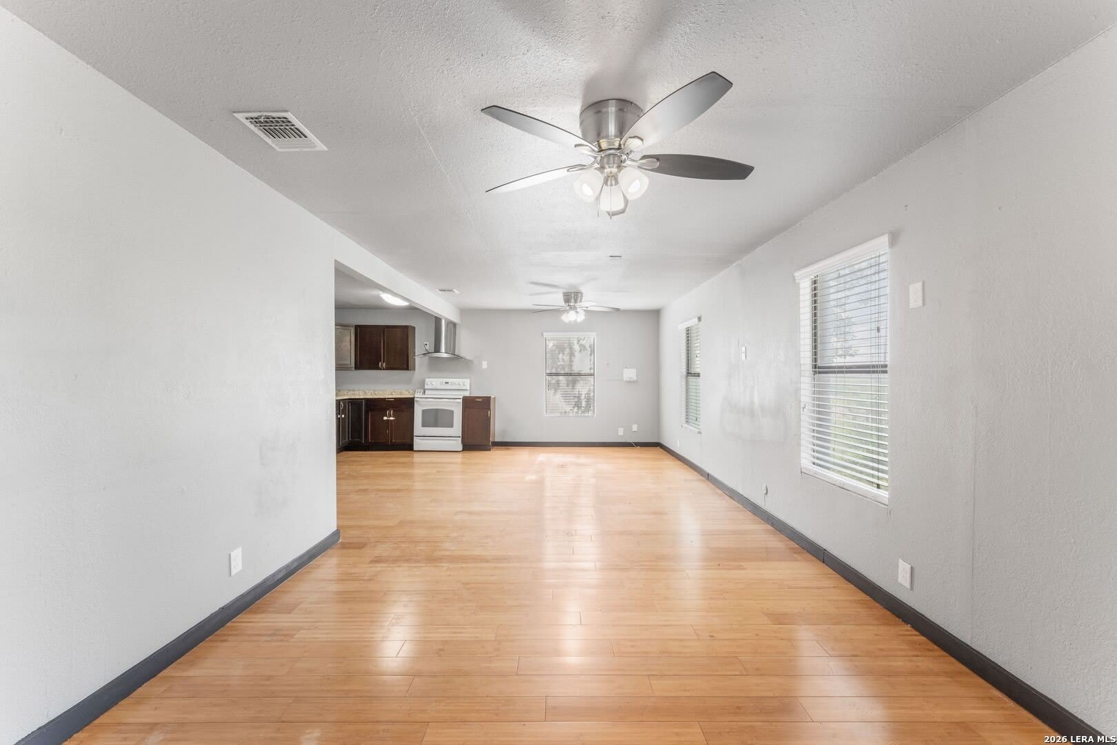 2114 Fitch – photo 4