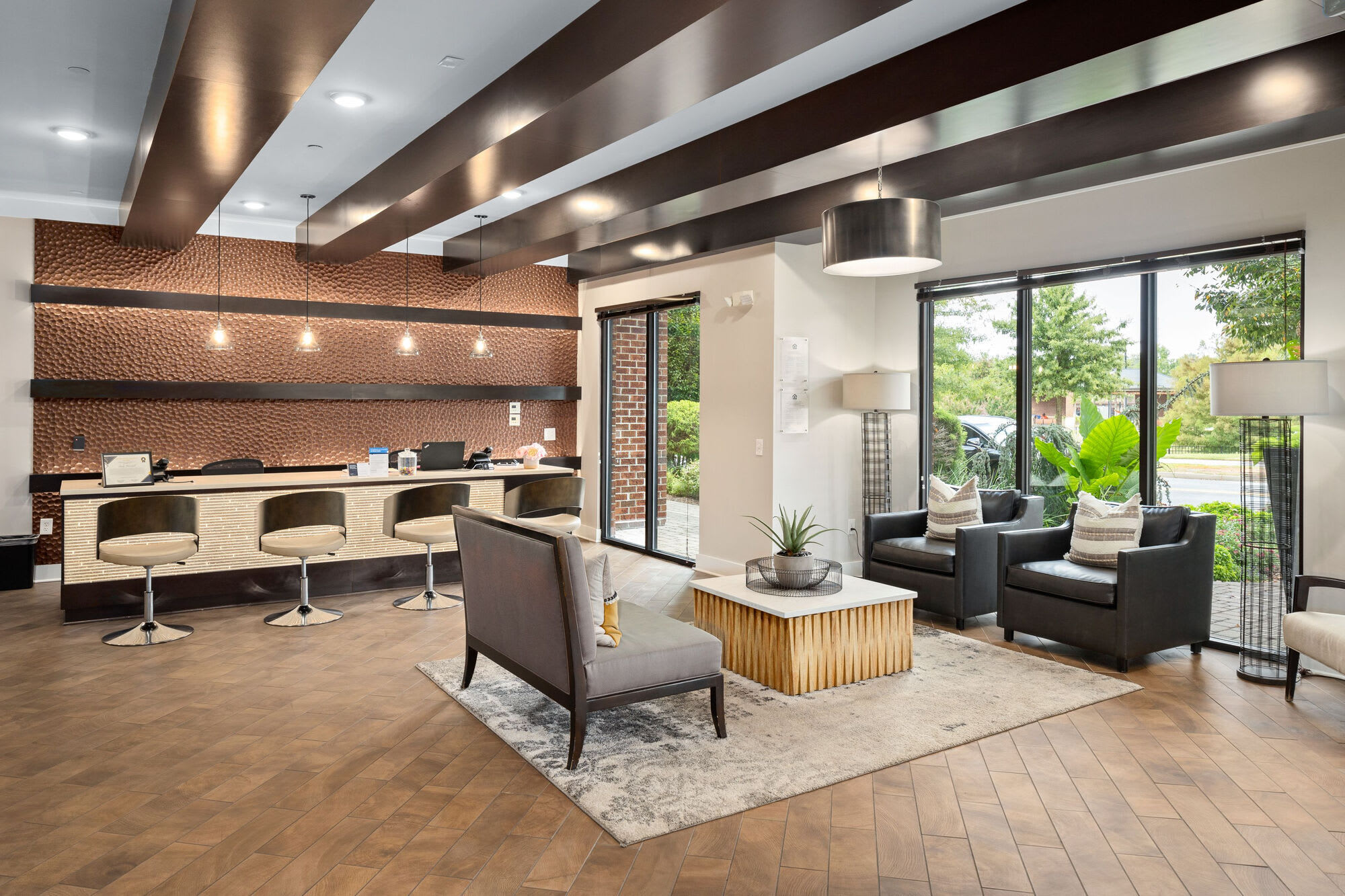 400 Belmont – photo 2
