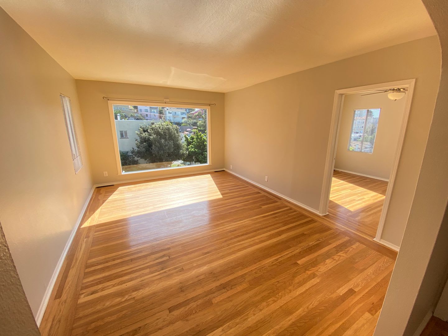 2 Bed 1 Bath Duplex W/ Garage – photo 3