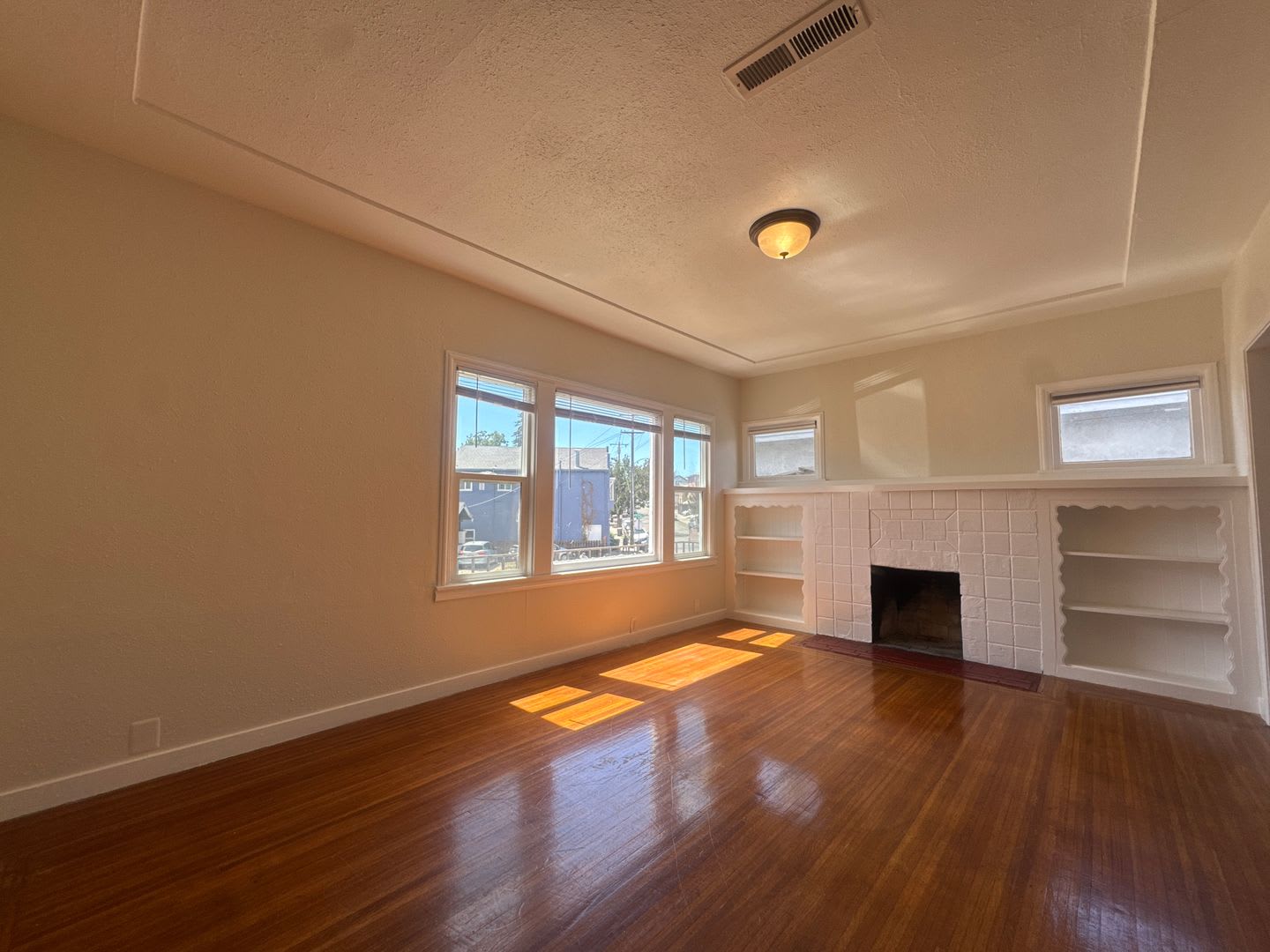 Wonderful2BR in Maxwell ParkHWF BackYard,10MinBikeRide2BART-5440 – photo 2