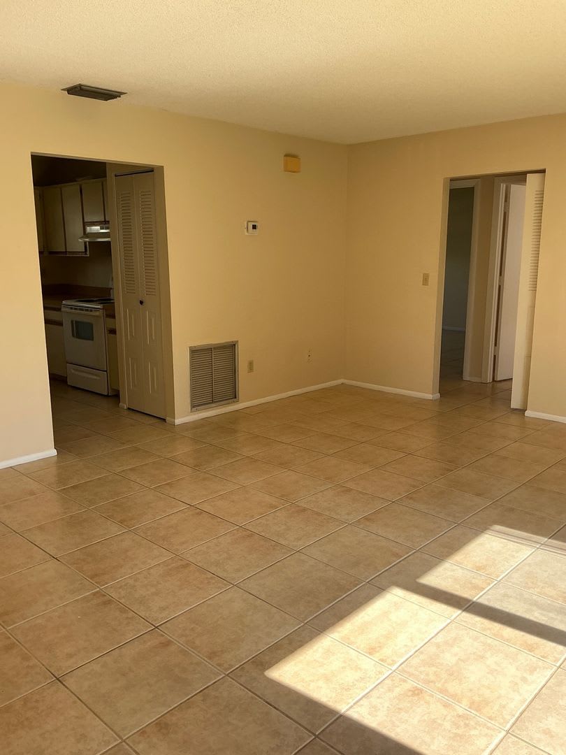 Single family rental home located East of US 1 off Walton Rd 2/1/1 – photo 5