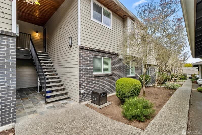 629 Kirkland Way – photo 1