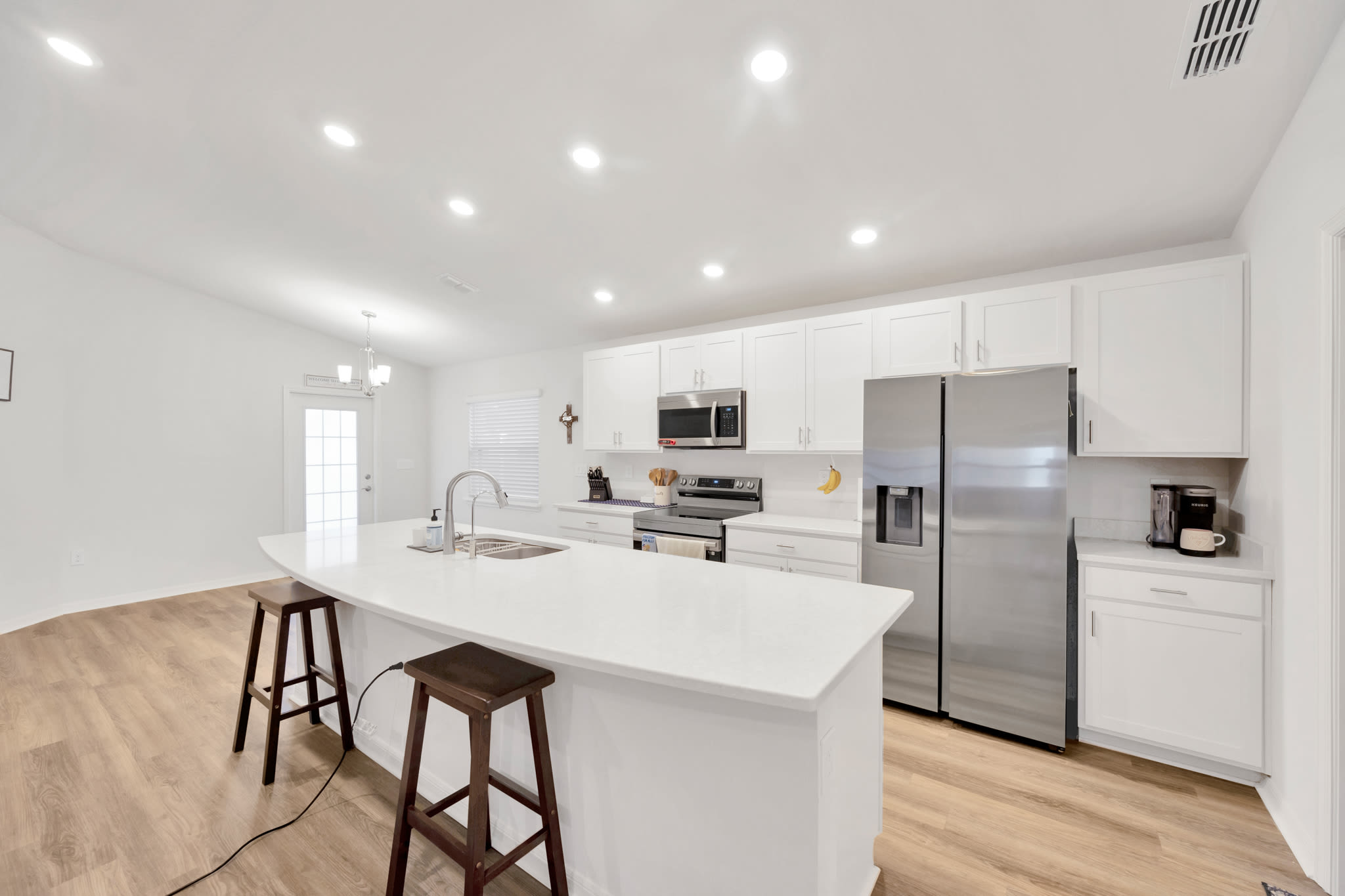 1072 Aruba Avenue – photo 5