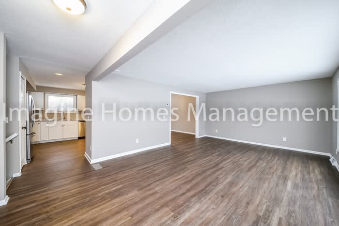 34876 South Side Park Drive – photo 4