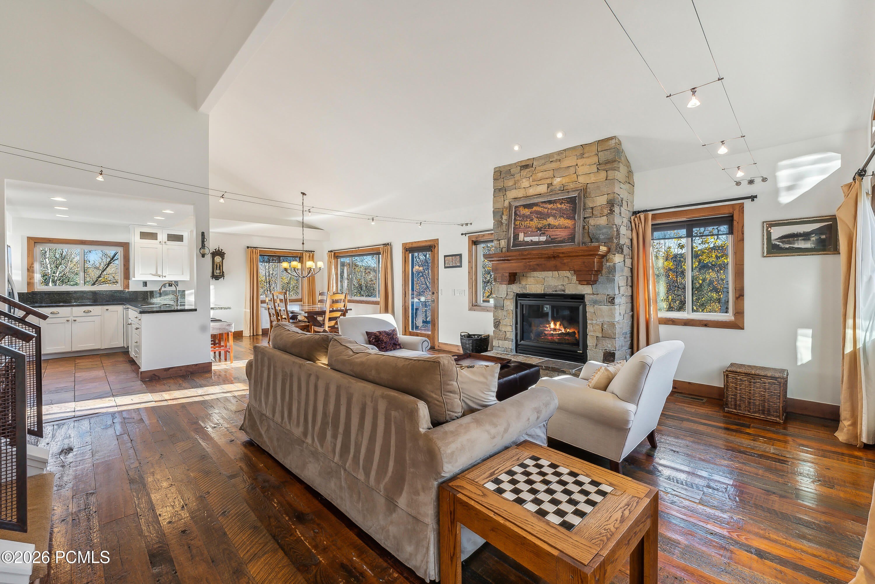 7240 Buckboard Drive – photo 2