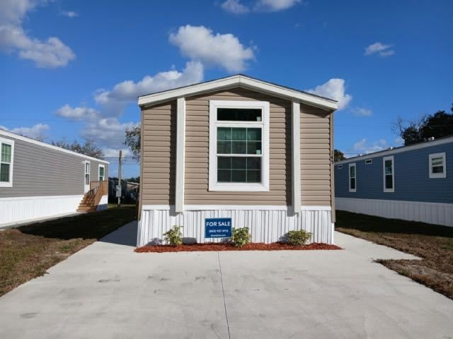 7255 Greenbrier Village Road – photo 1