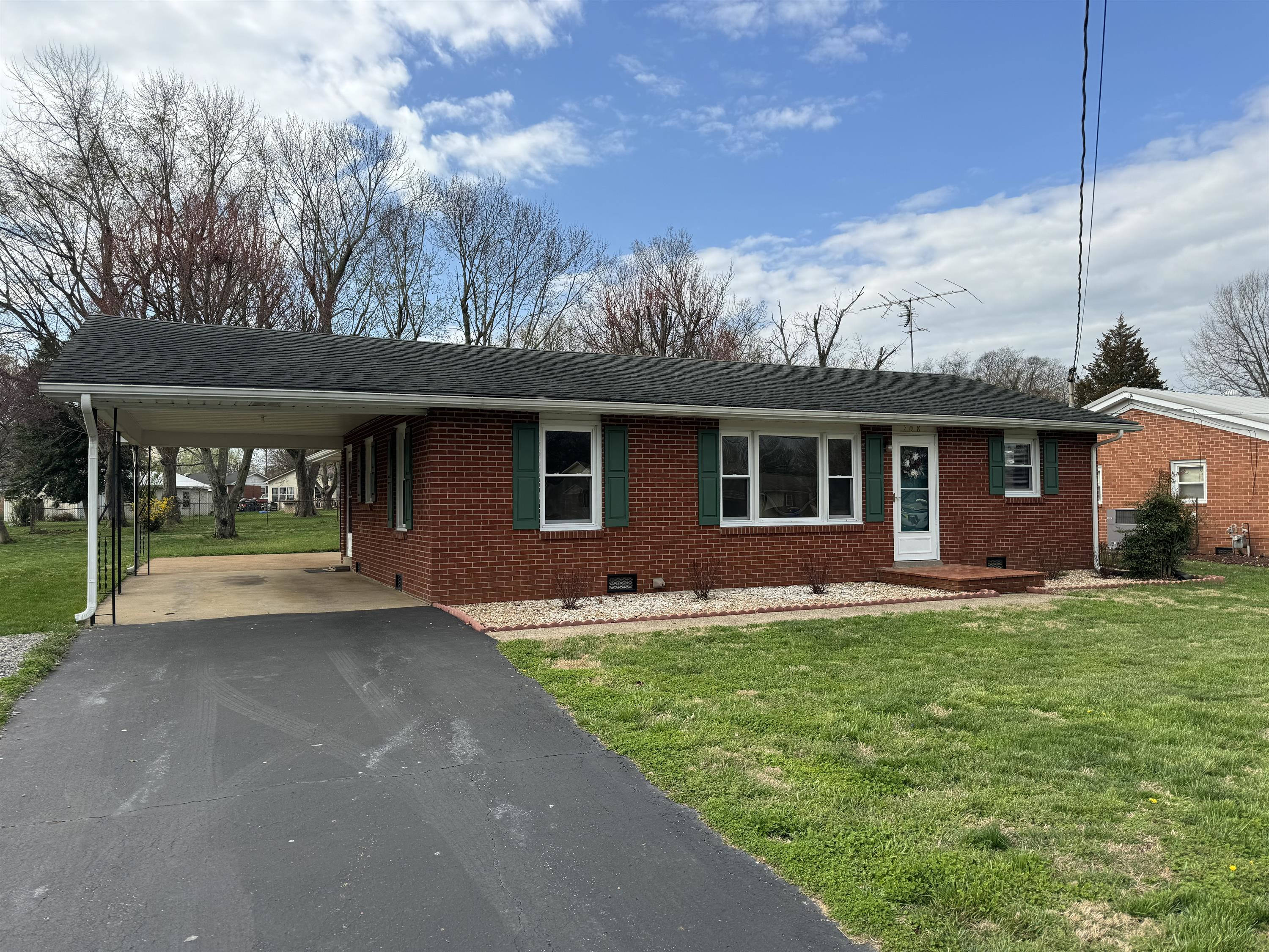 708 North Street – photo 1