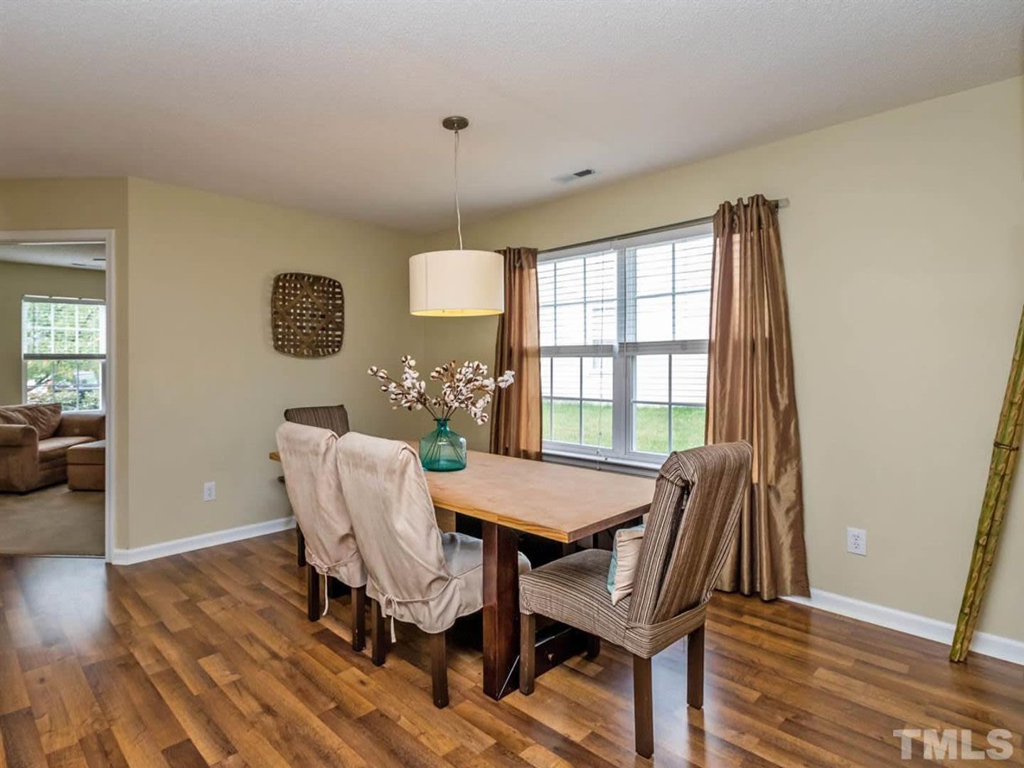 Room in 3 Bedroom Home at Spindlewood Ct – photo 5