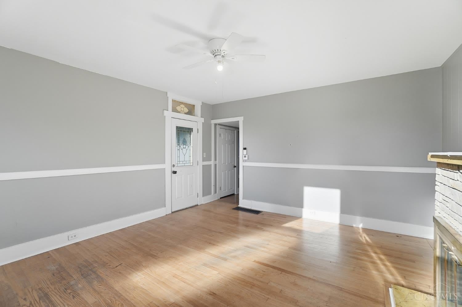 149 Boltin Street – photo 4