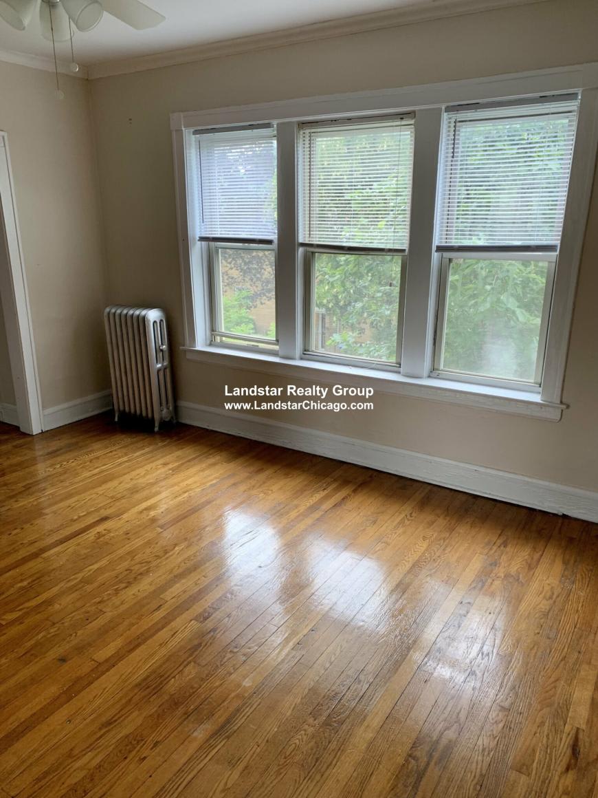2853 West Berteau – photo 4