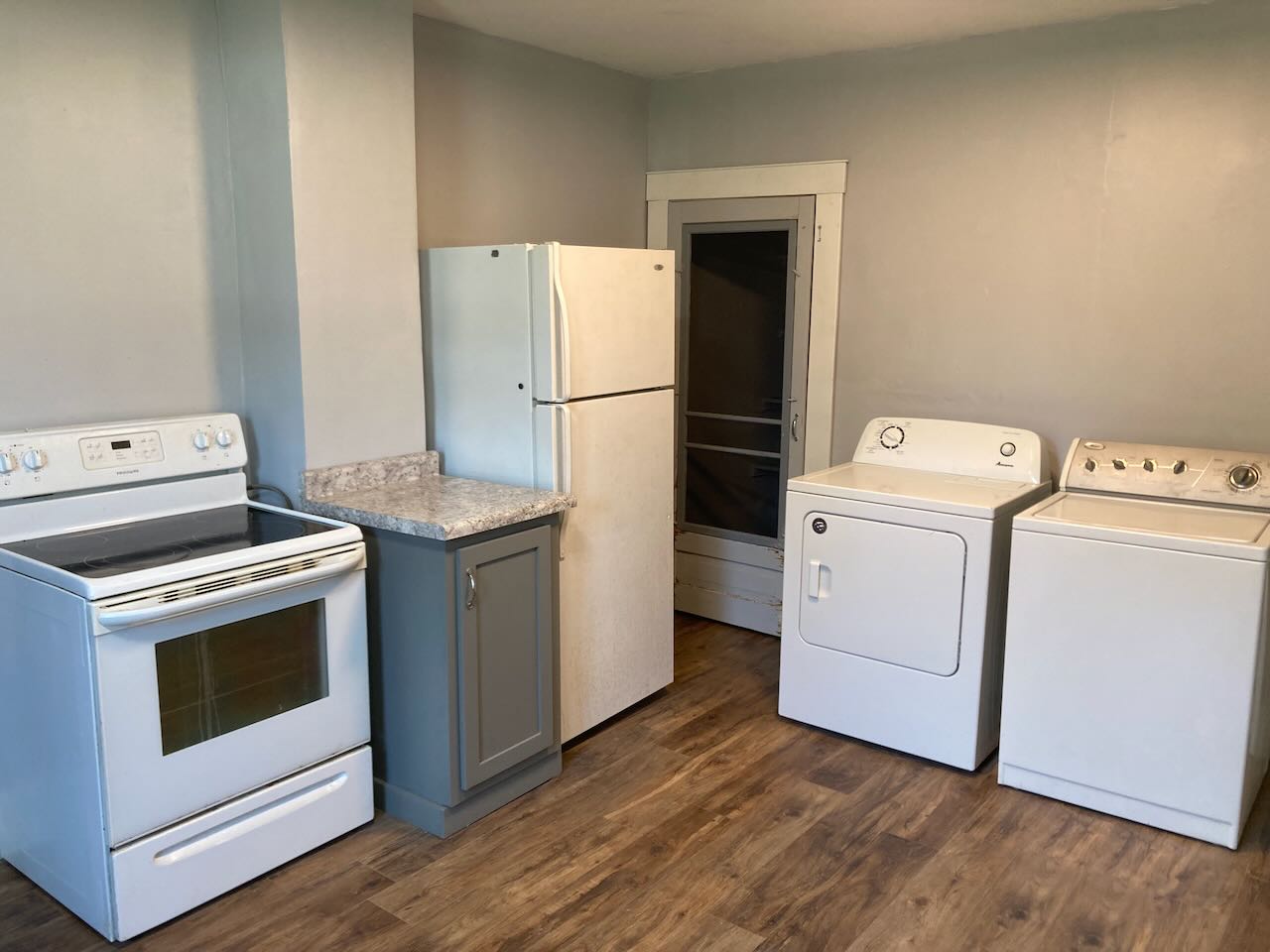 901 Clark Street – photo 3