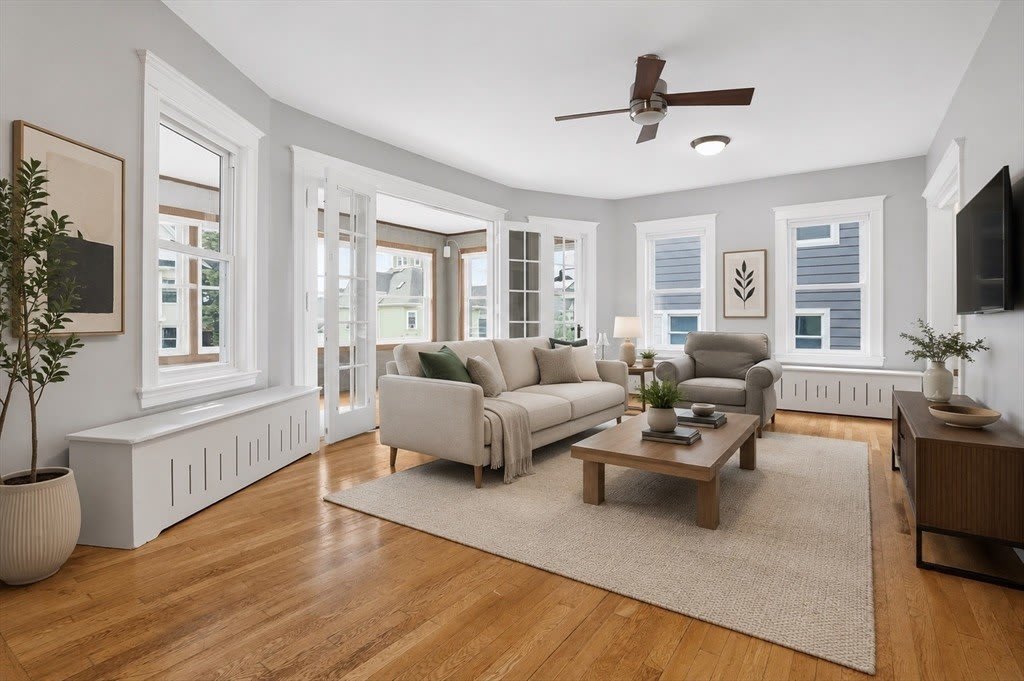 453 Broadway – photo 1