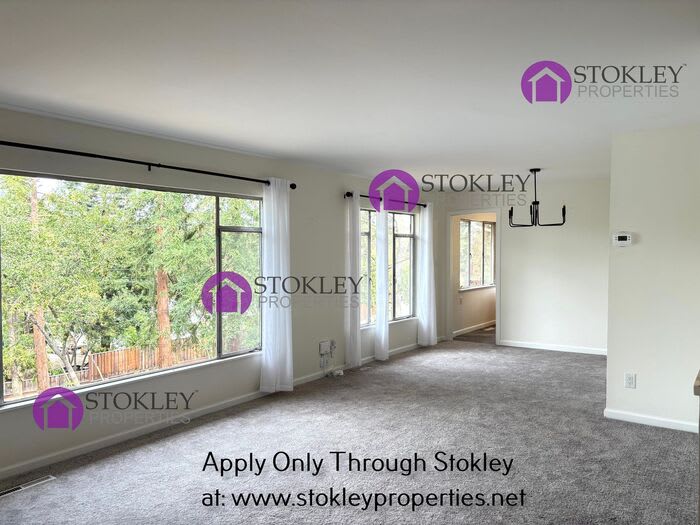 1067 Ridge Park Drive – photo 2