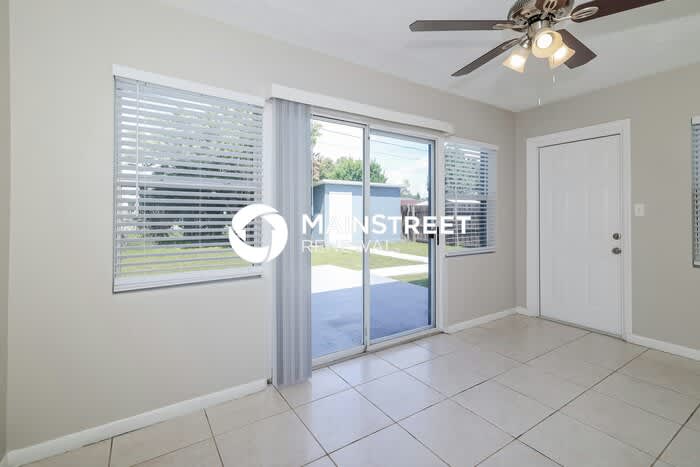 7007 Alvina Way – photo 5