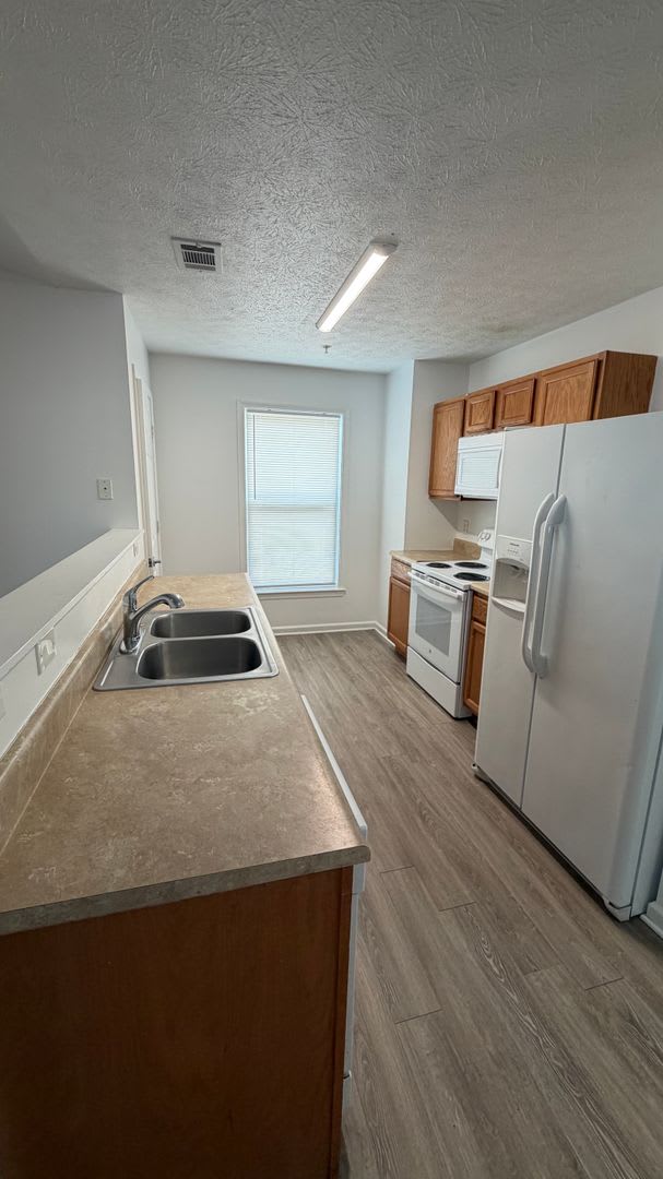 9129 Laird Street – photo 4