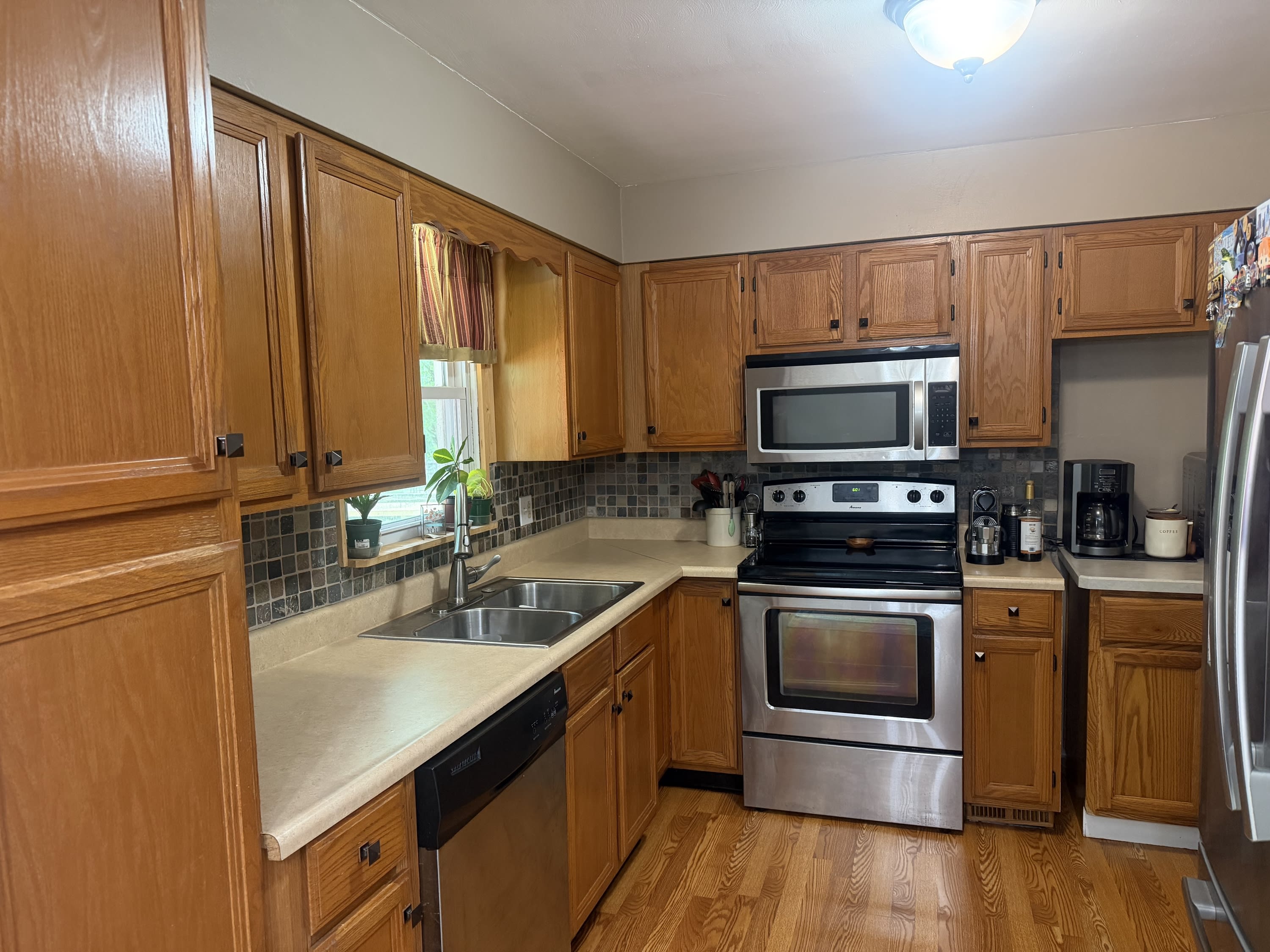 2191 Frostwood Avenue – photo 3