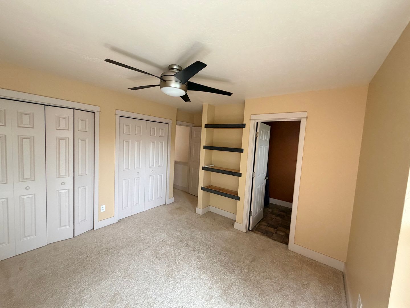 Beautiful West Side Townhome- Ready for Move In – photo 3