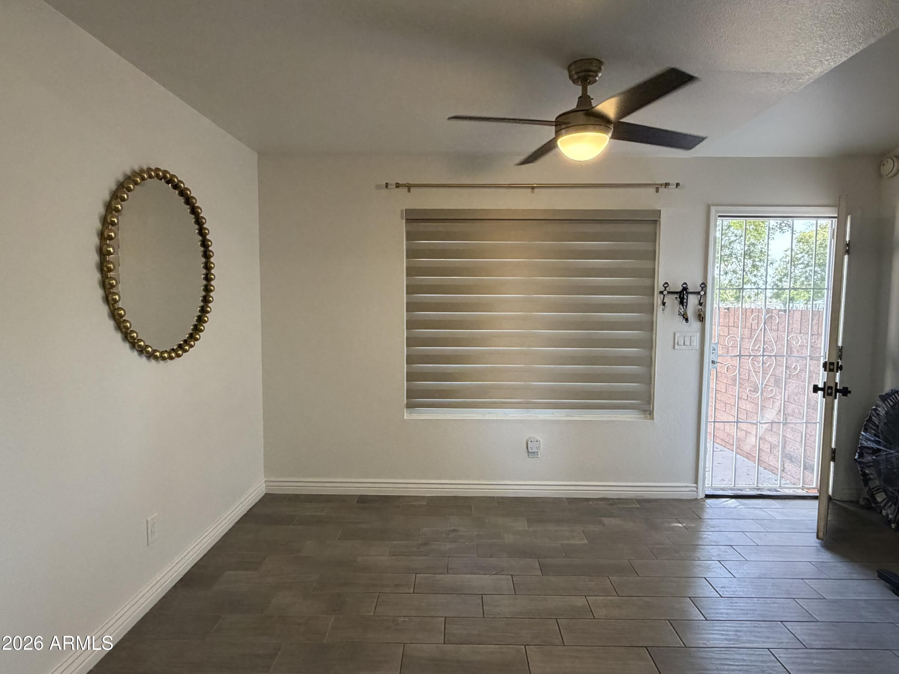 625 S WESTWOOD – photo 3