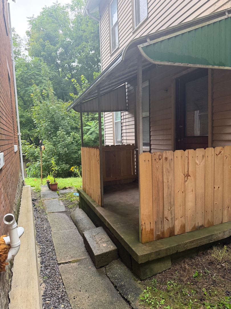 2 Bedroom 1 Bathroom Single House – photo 4
