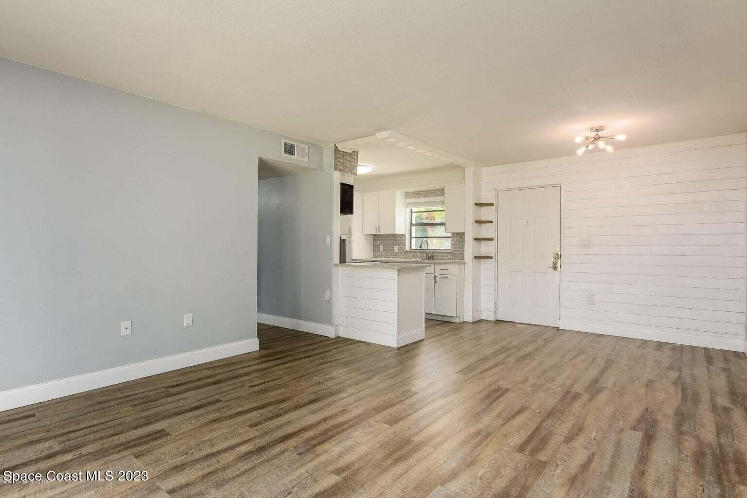 2253 Flower Tree Circle – photo 5