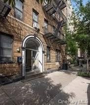 221 E 76 Street – photo 2