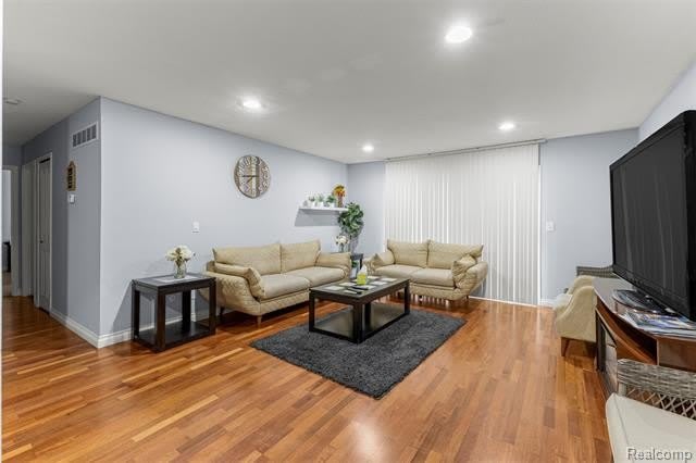 705 Randolph Street – photo 5
