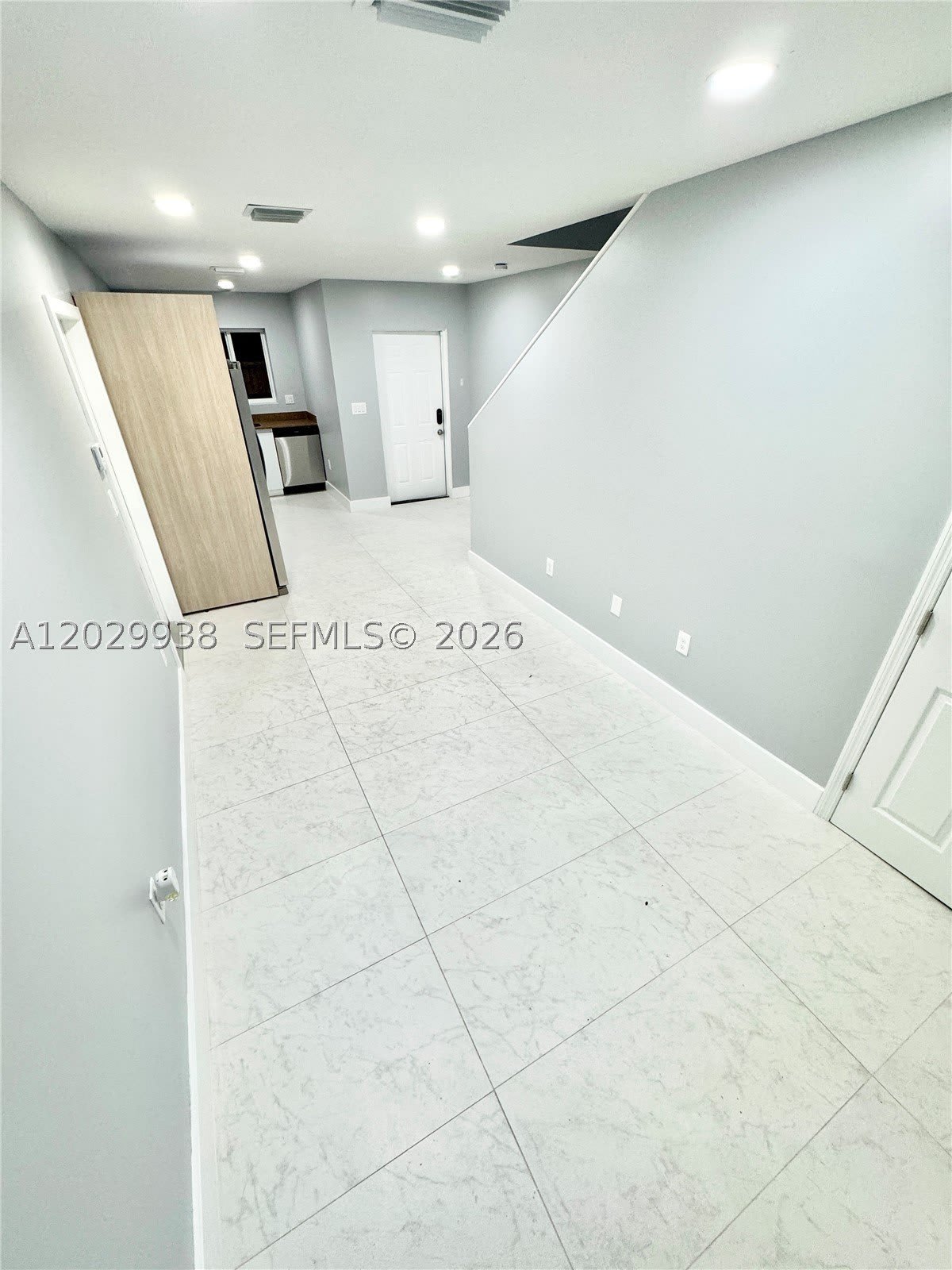 930 NW 2nd St – photo 5