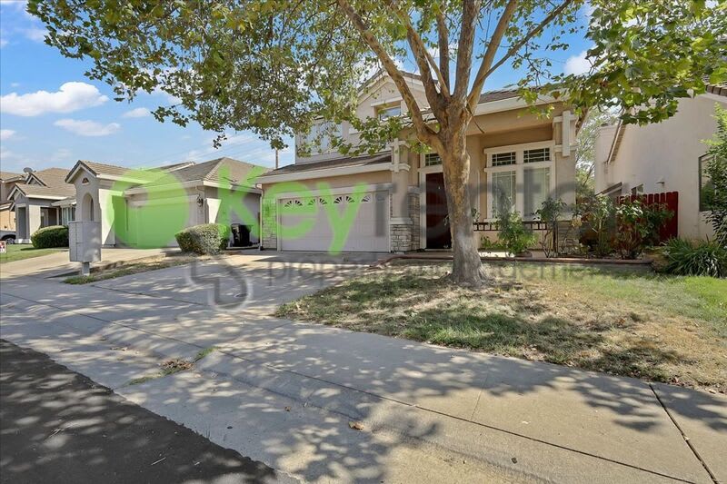 7956 Robinson Drive – photo 3