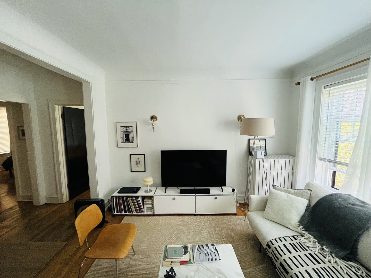 726 Hinman Avenue – photo 2