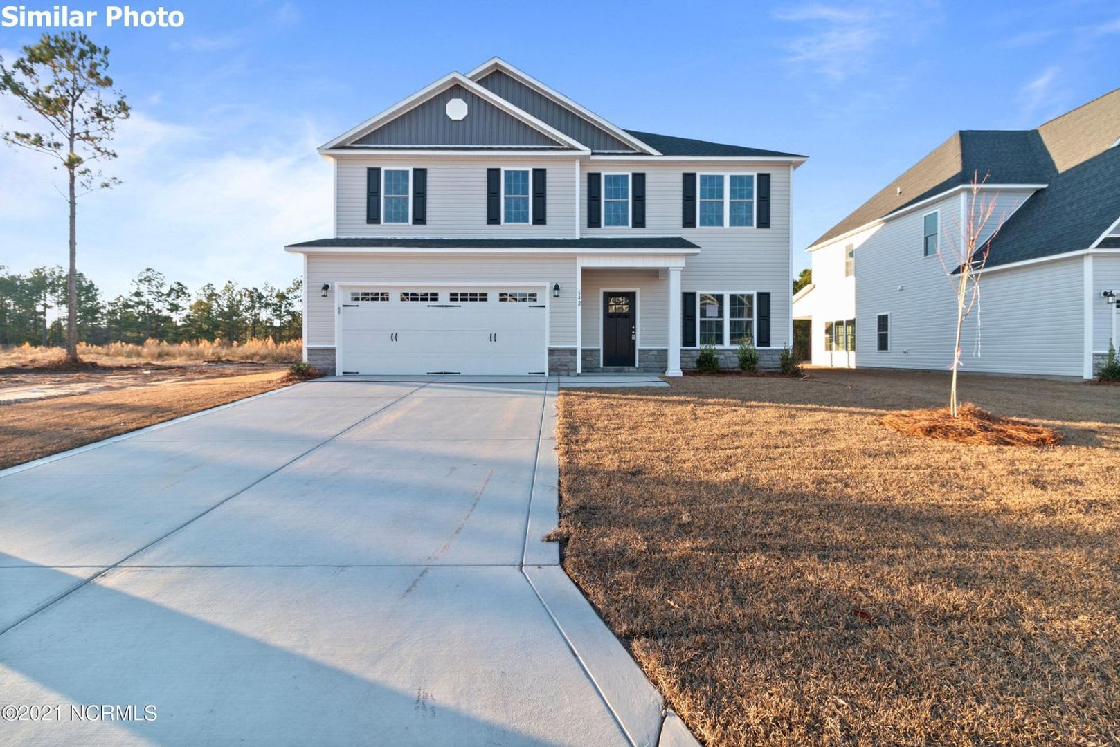 4 Bedroom with flex space – photo 1