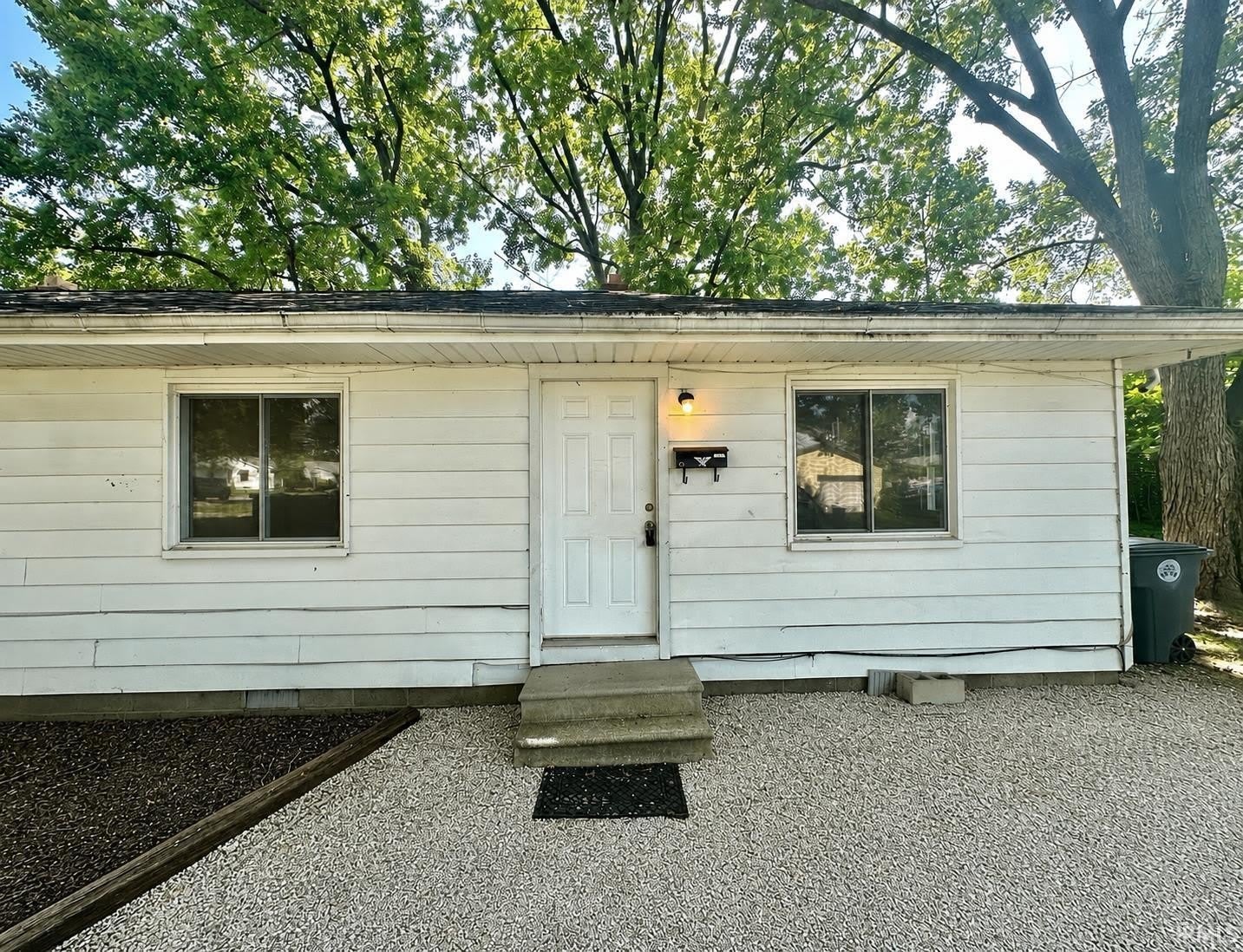 1901 Conlin Avenue – photo 1