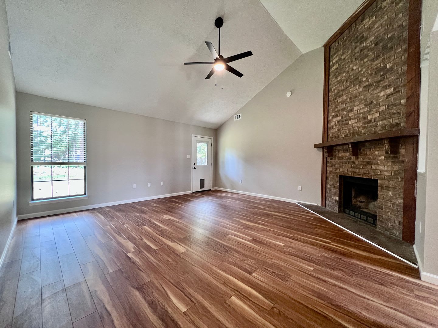 Beautiful 3 Bedroom Home In Bloomingdale Minutes From Pooler – photo 4