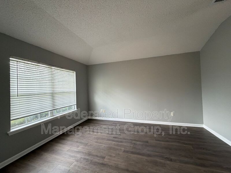 3041 SOUTHHALL COURT – photo 3