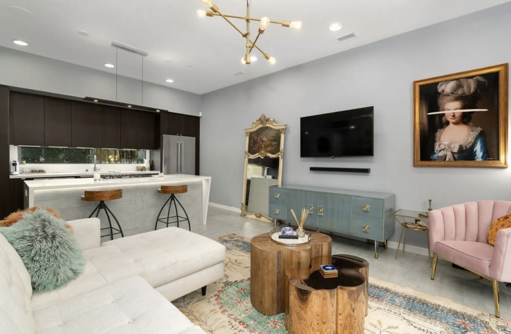 317 Upas St – photo 5