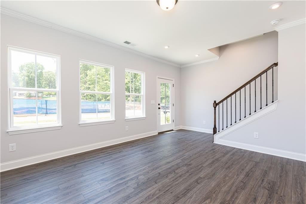 517 Hardy Drive – photo 4