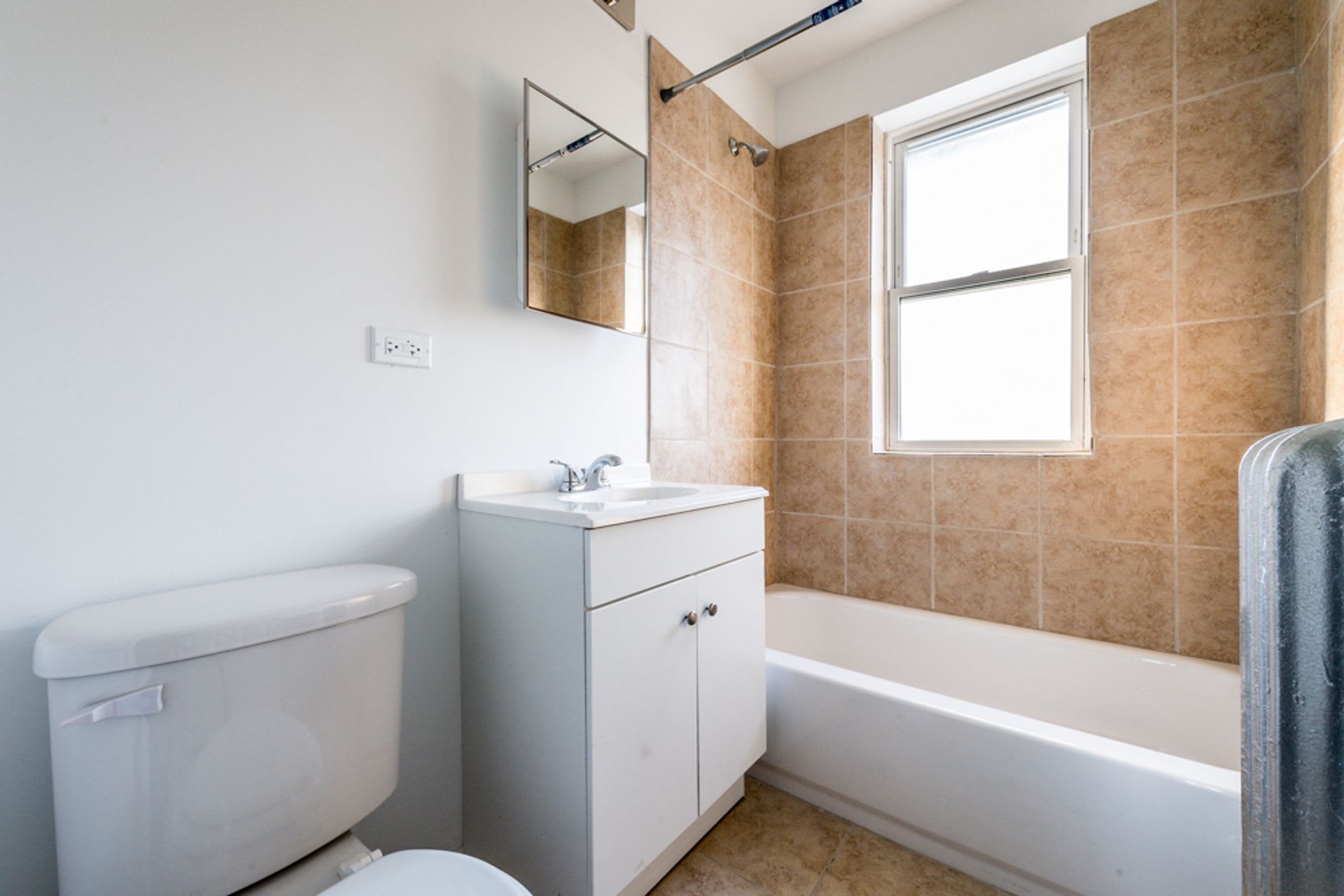 400 02 S Kilbourn Ave – photo 2