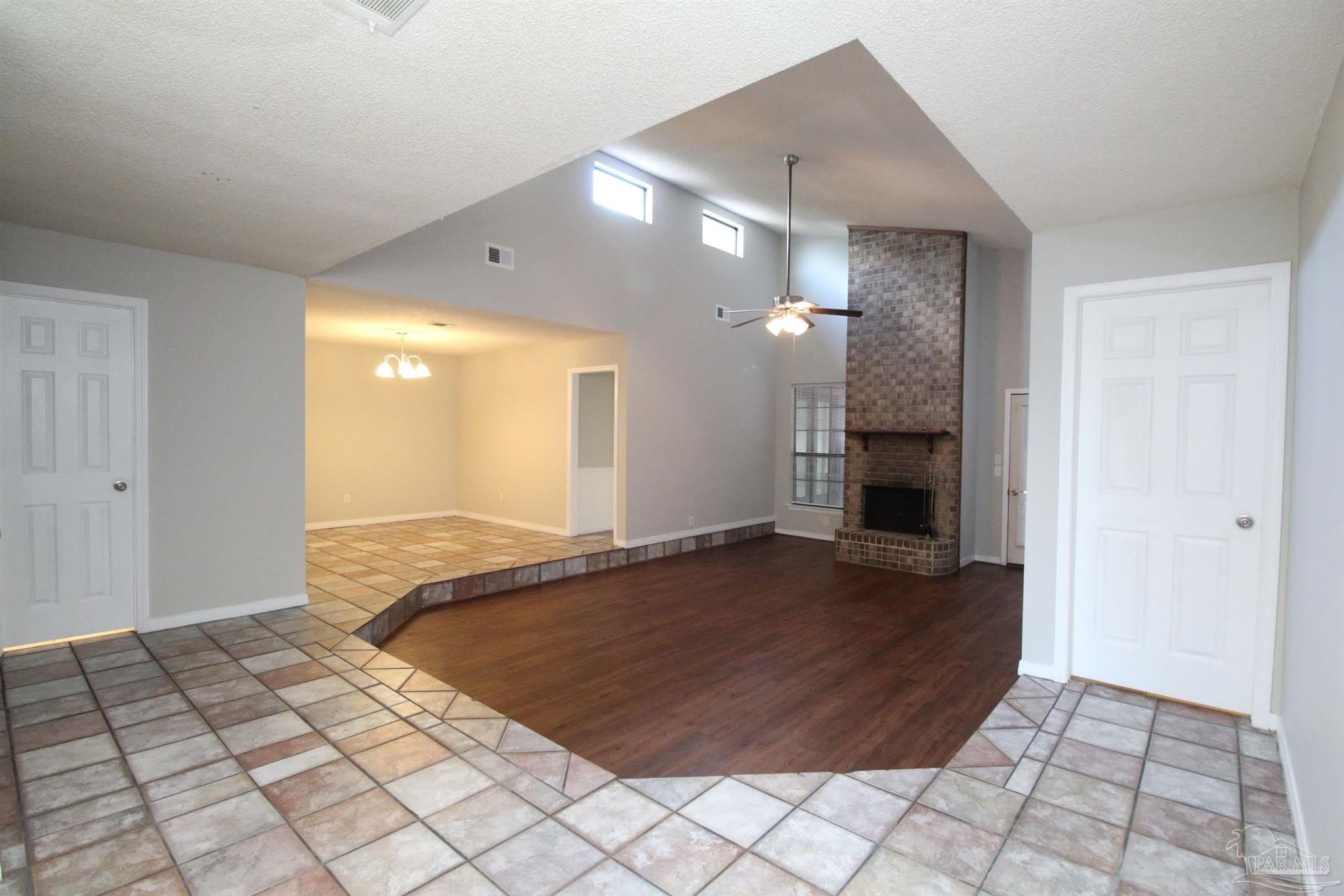 5250 Powrie Dr – photo 2