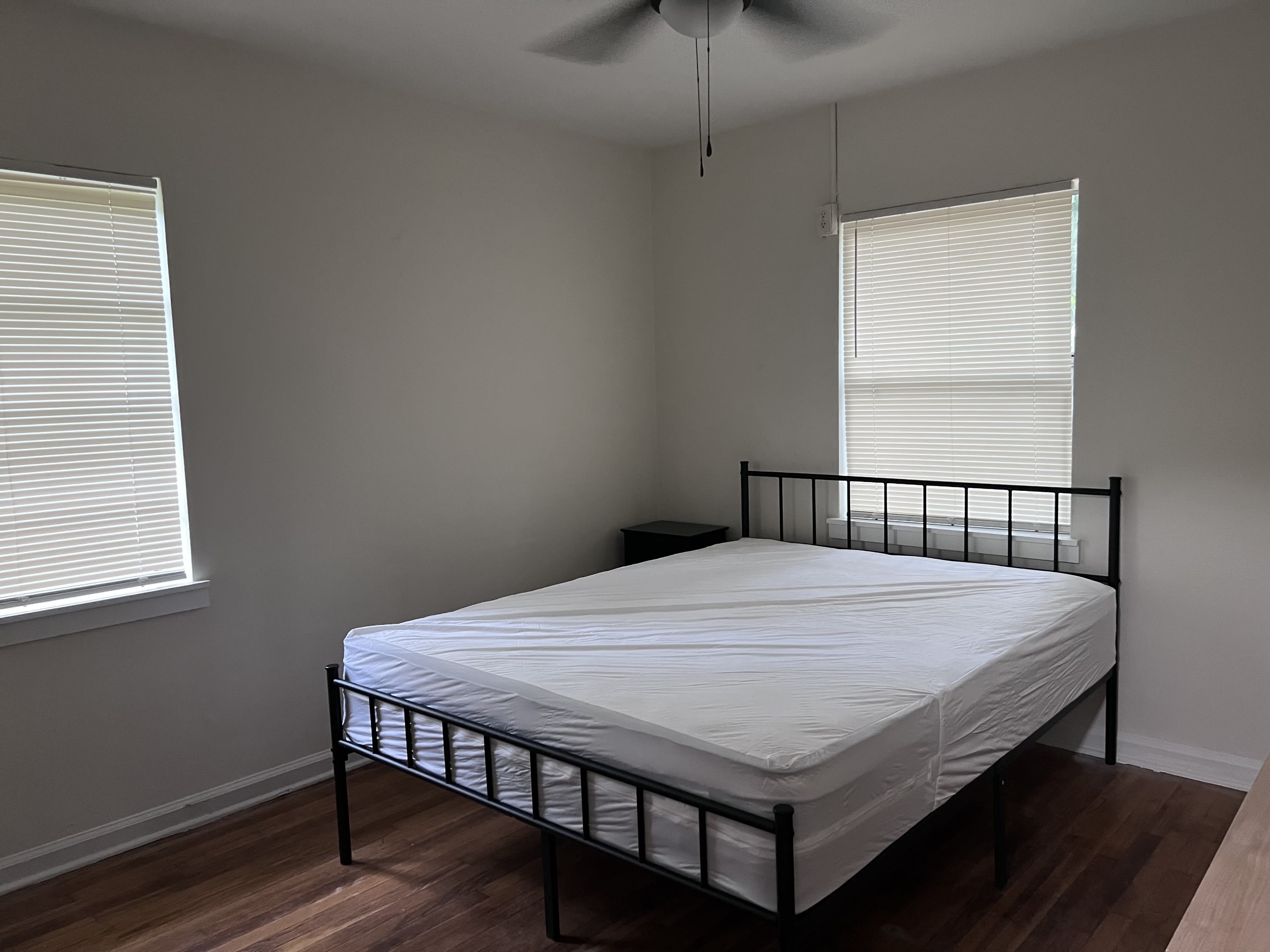 3035 West University Avenue NEW – photo 2
