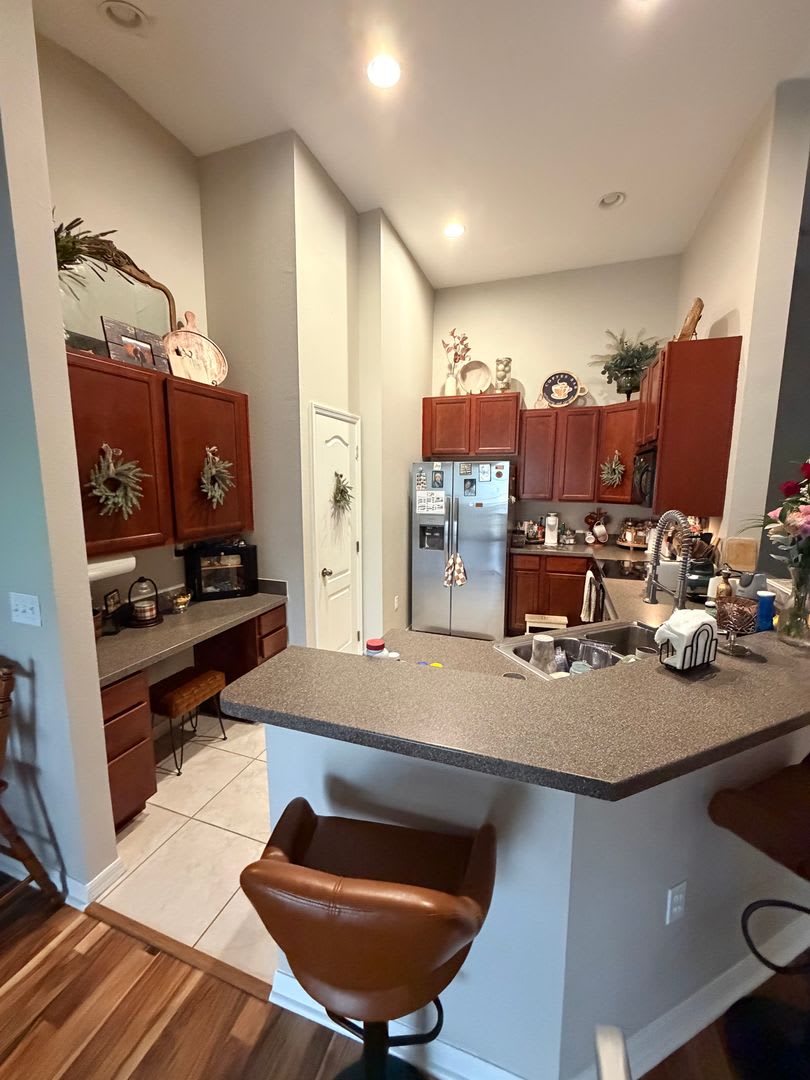 Upgraded Gated-Community Rental Private Balcony & Resort-Style Amenities – photo 3