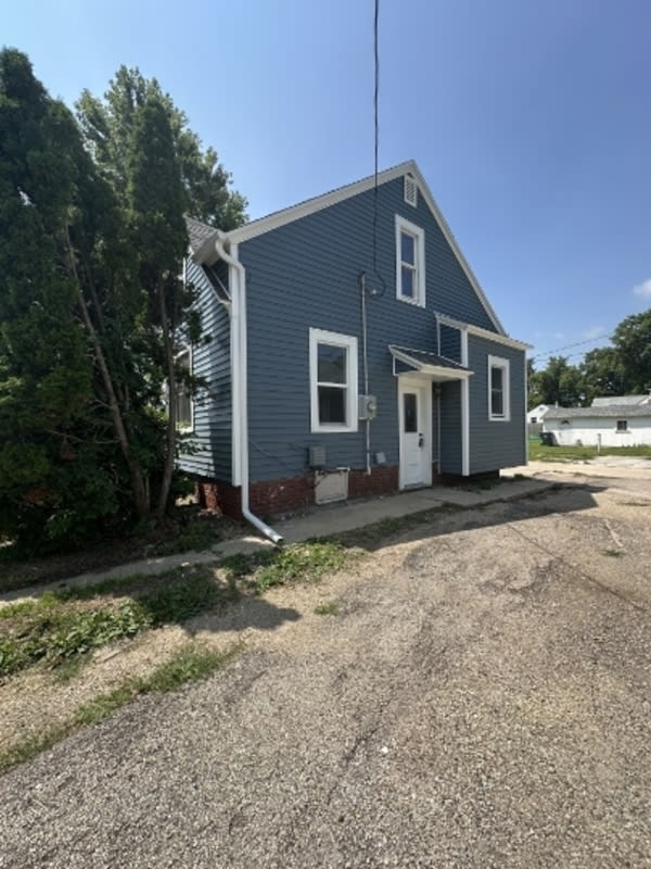 612 13th St NW – photo 4