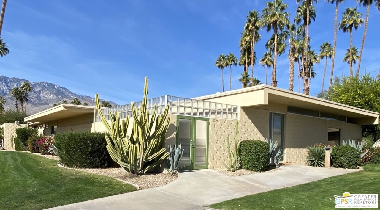 272 Desert Lakes Dr – photo 1