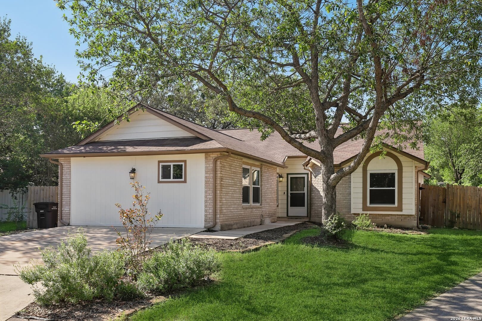 13802 Laurel Hollow Dr – photo 1