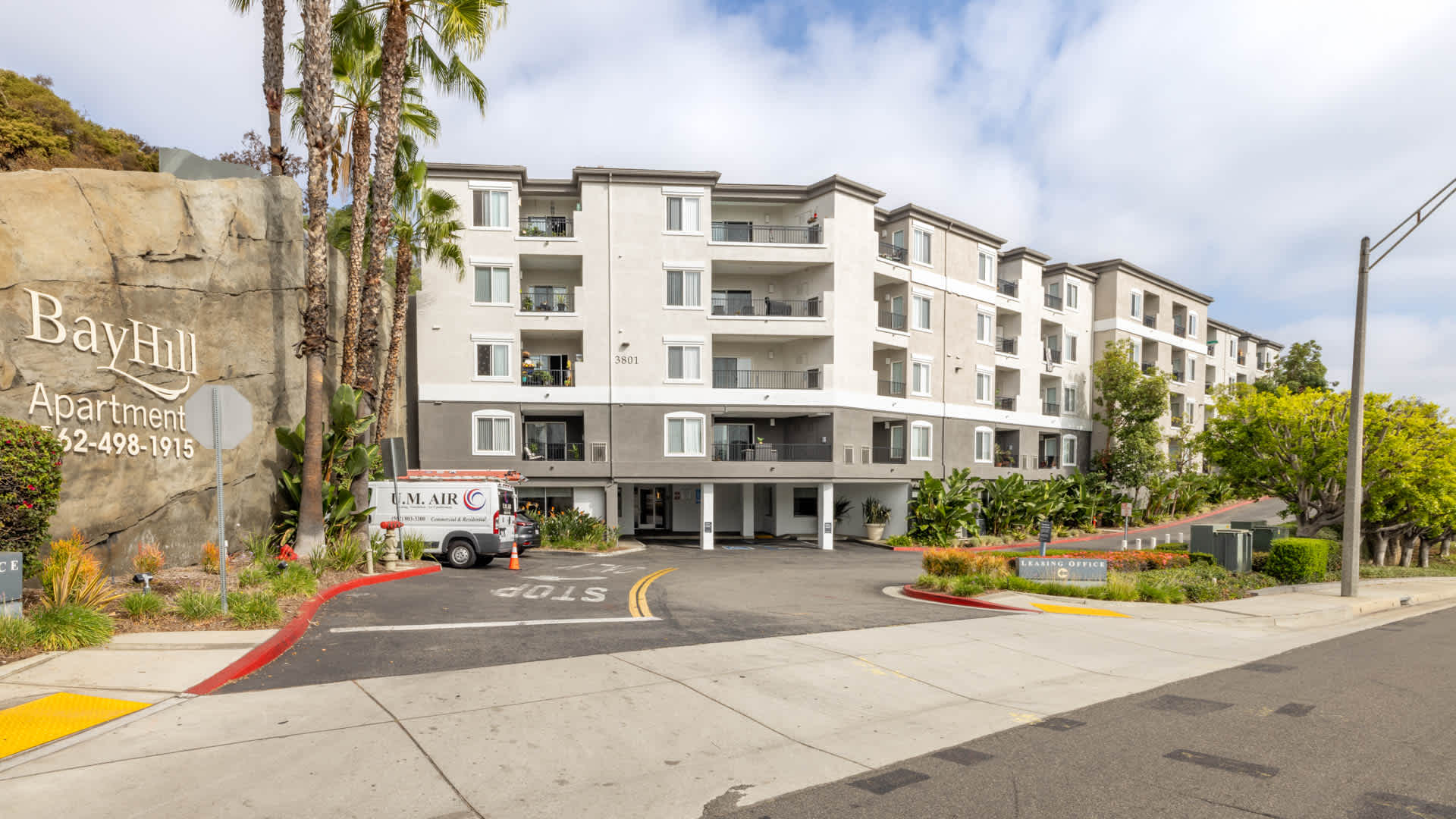 Bay Hill Apartments – photo 1