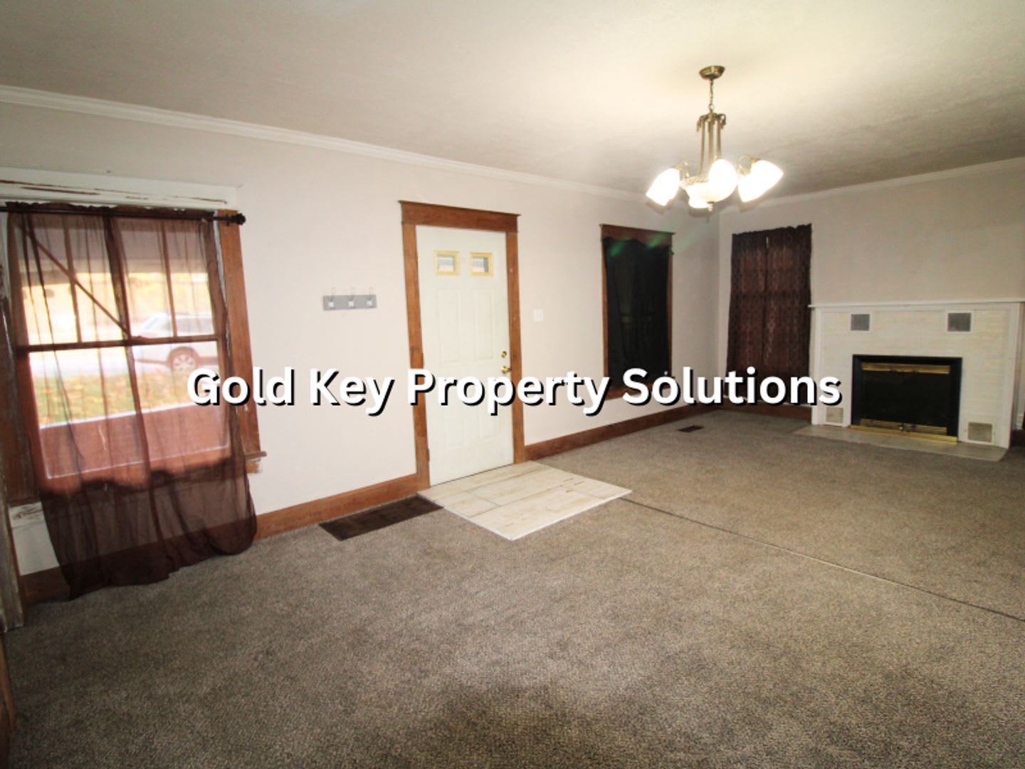 815 N Elm St – photo 5